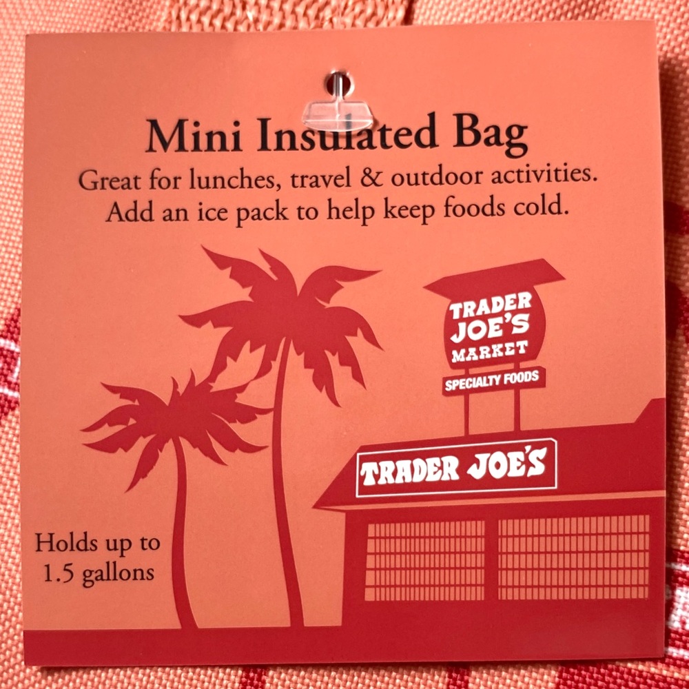 NWT Trader Joe’s Set of 2 MINI BLUE & MINI PEACH Insulated Cooler Bags. - Picture 7 of 10